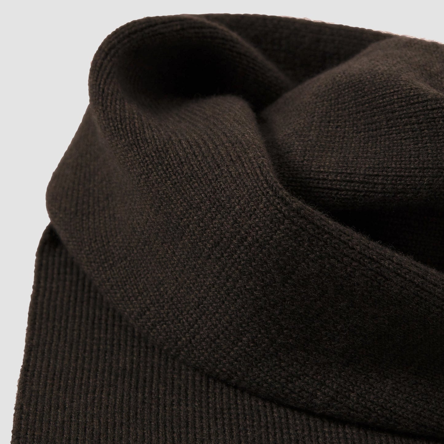 Merino Wool Ribbed Classic Scarf - Coffee