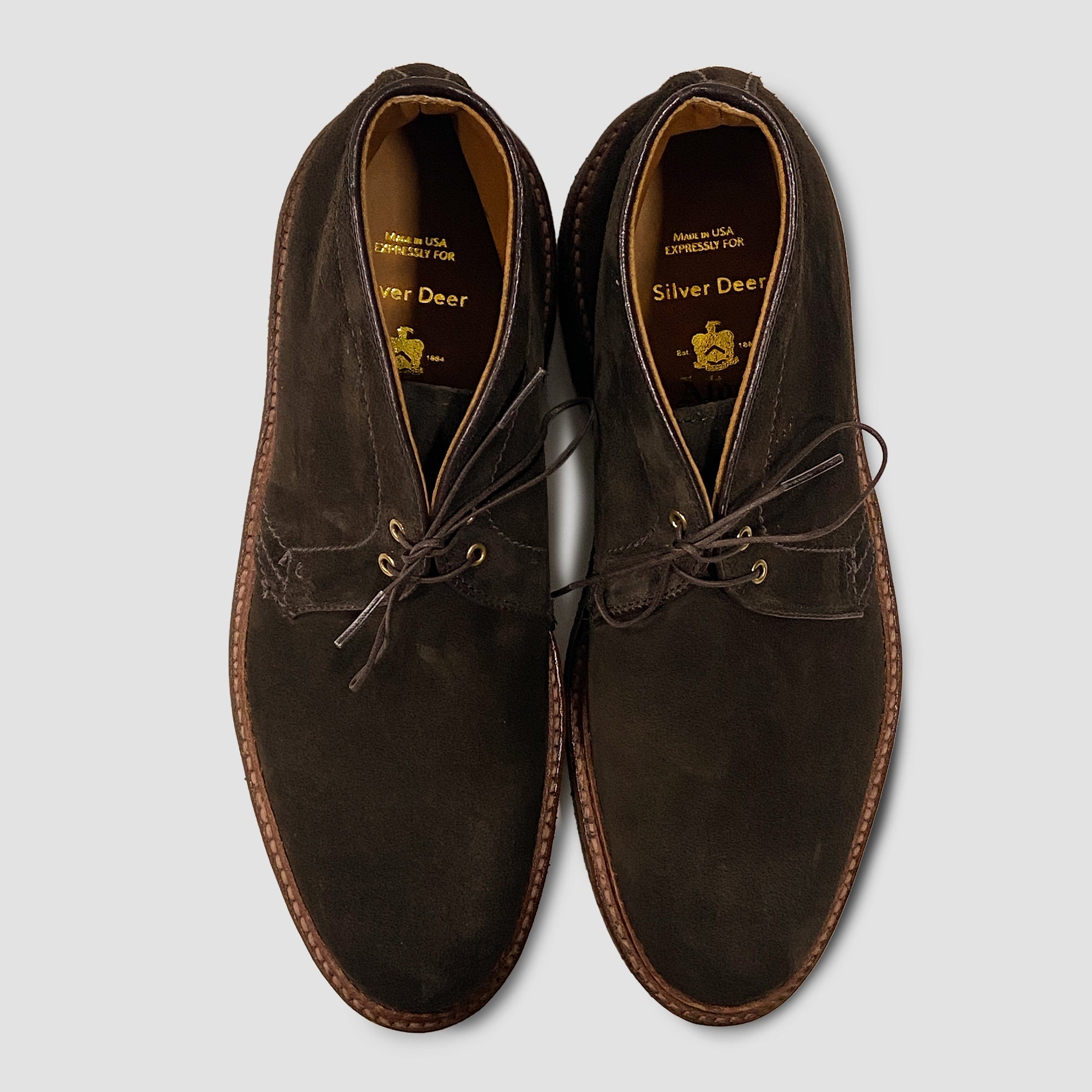 Crepe soled hot sale chukka boots